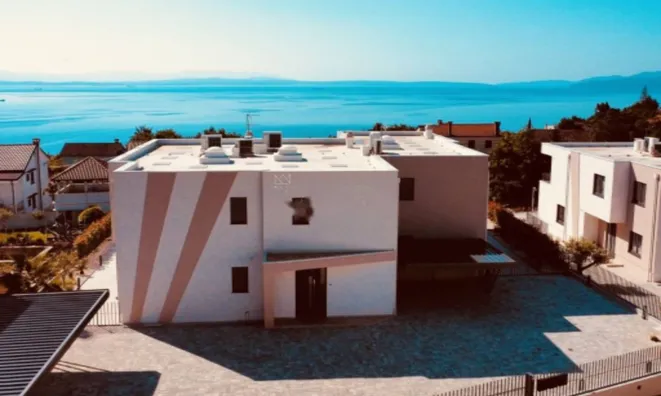 Недвижимость Четырехкомнатная квартира Побри: 44