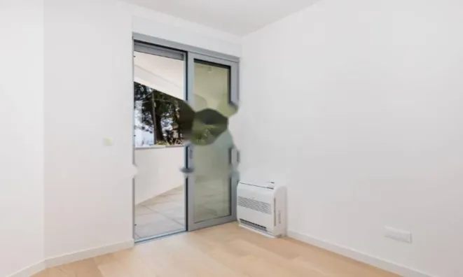 Недвижимость Двухкомнатная квартира Центр: 8