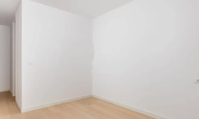 Недвижимость Двухкомнатная квартира Центр: 9