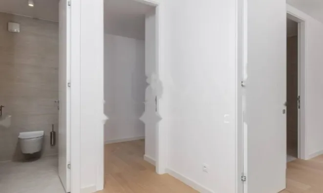 Недвижимость Двухкомнатная квартира Центр: 18