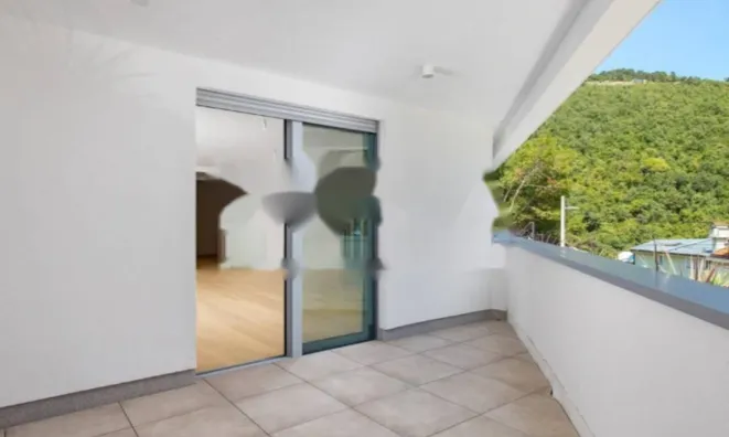 Недвижимость Двухкомнатная квартира Центр: 26