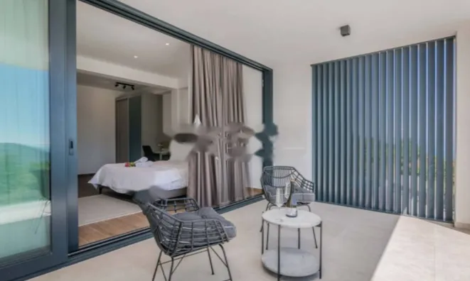 Недвижимость Многоквартирный дом Вепринац: 10