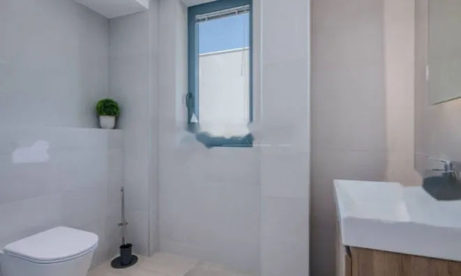 Недвижимость Многоквартирный дом Вепринац: 15