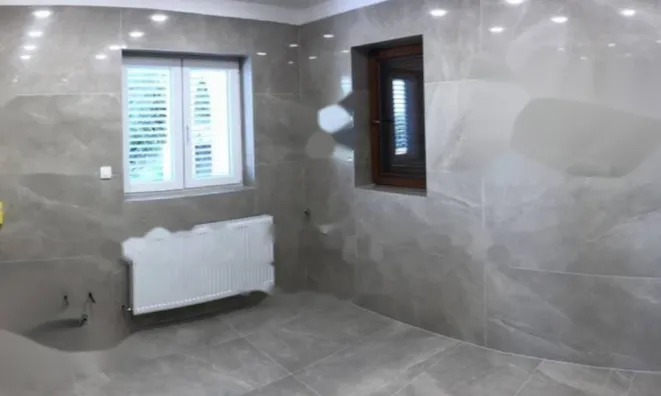 Недвижимость Трехкомнатная квартира Центр: 13