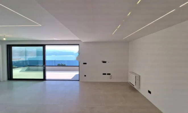 Недвижимость Четырехкомнатная квартира в Опатии: 10