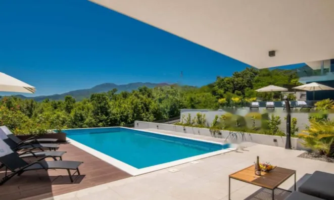 Недвижимость Многоквартирный дом Вепринац: 7