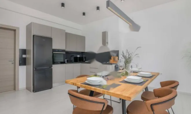 Недвижимость Многоквартирный дом Вепринац: 13