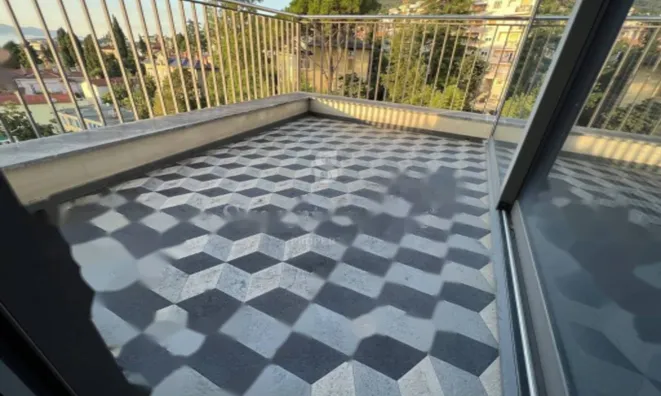 Недвижимость Трёхкомнатная квартира, Центр.: 16