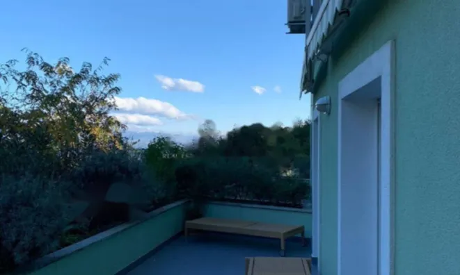 Недвижимость Четырехкомнатная Квартира в Центре Опатии: 12