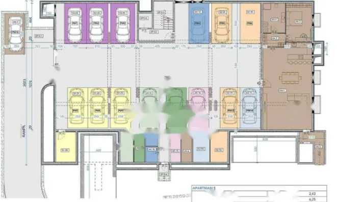 Недвижимость Четырехкомнатная квартира, центр, Опатия: 12