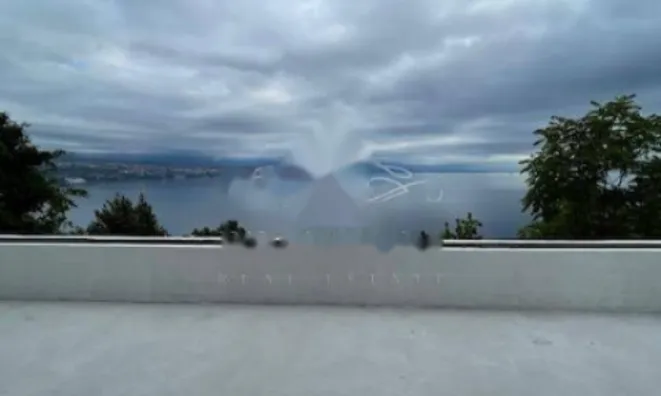 Недвижимость Четырехкомнатная квартира в центре Опатии: 2