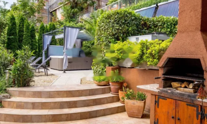 Недвижимость Четырехкомнатная квартира Центр: 6