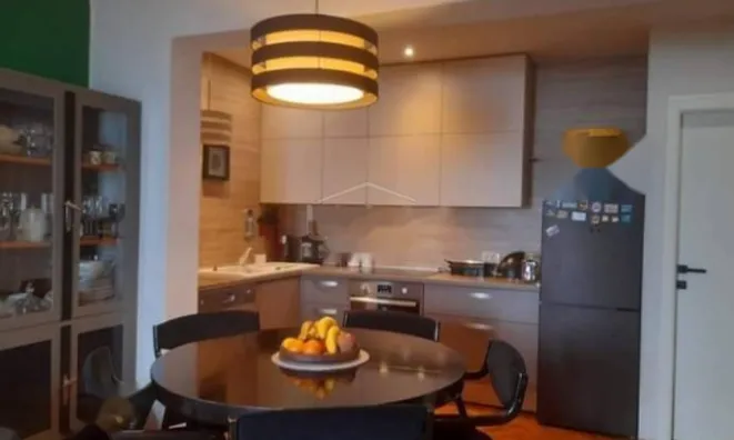 Недвижимость Трёхкомнатная квартира Зора: 2