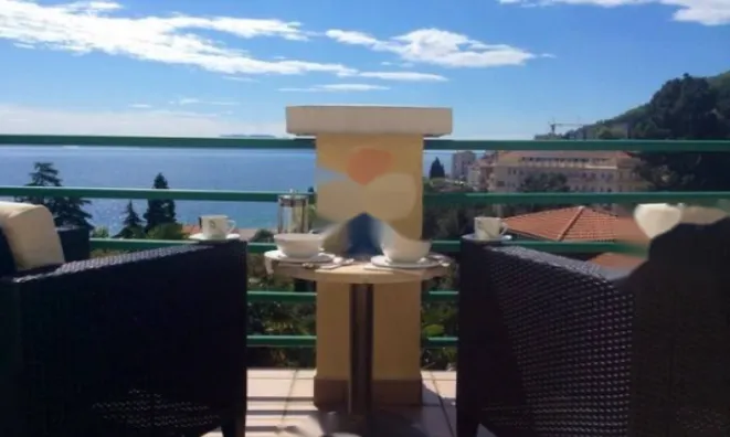 Недвижимость Трехкомнатная квартира в Центре: 15