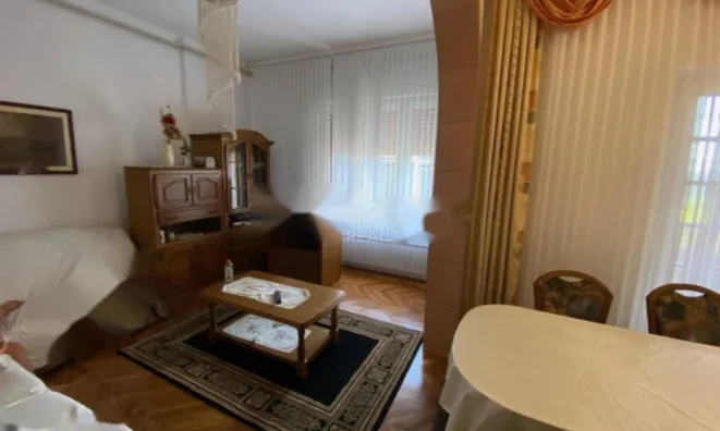 Недвижимость Четырехкомнатная квартира в центре Опатии: 1