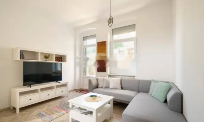 Недвижимость Трехкомнатная квартира в центре Опатии: 1