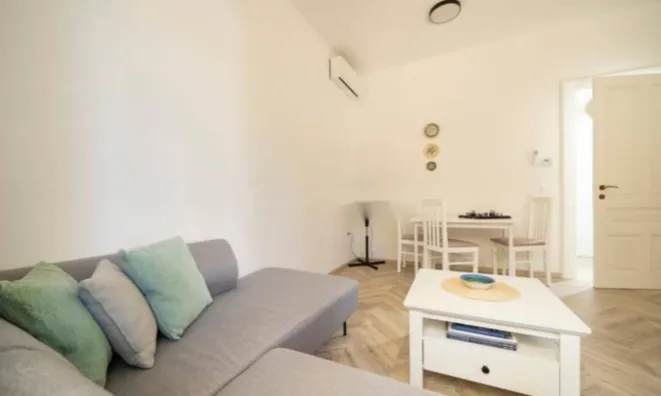 Недвижимость Трехкомнатная квартира в центре Опатии: 3