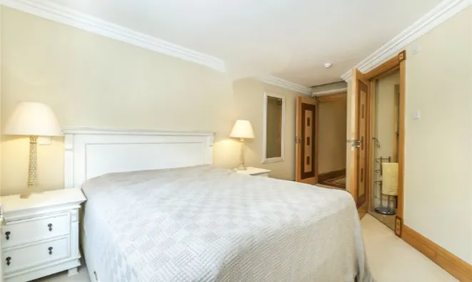 Недвижимость Hans Road: 2