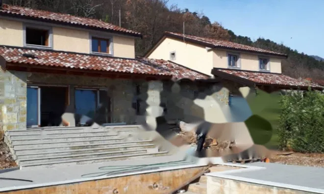 Недвижимость Многоквартирный дом Поляне: 8