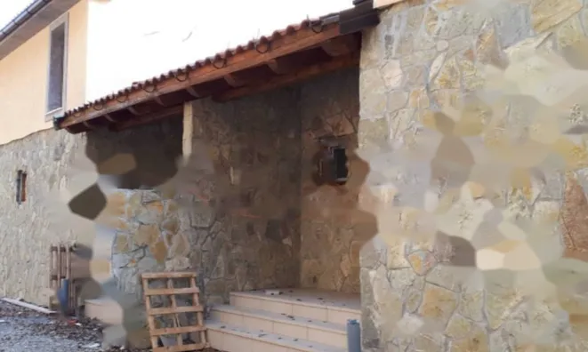 Недвижимость Многоквартирный дом Поляне: 13