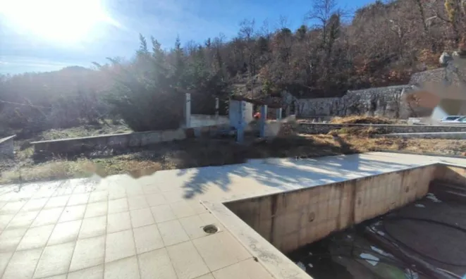 Недвижимость Многоквартирный дом Поляне: 18