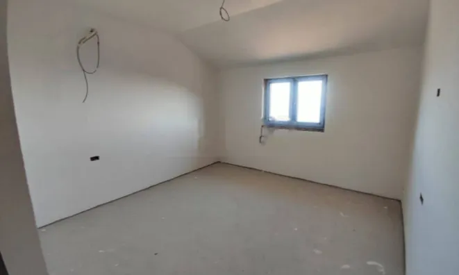 Недвижимость Многоквартирный дом Поляне: 39