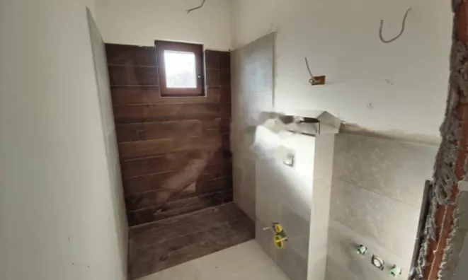 Недвижимость Многоквартирный дом Поляне: 41