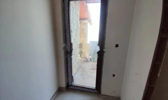 Недвижимость Многоквартирный дом Поляне: 49