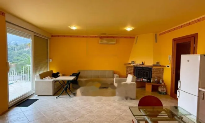 Недвижимость Четырехкомнатная квартира в Ичичах: 1