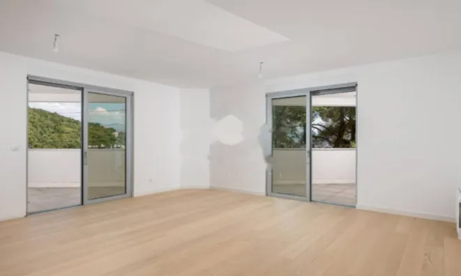 Недвижимость Трёхкомнатная квартира Плахути: 9