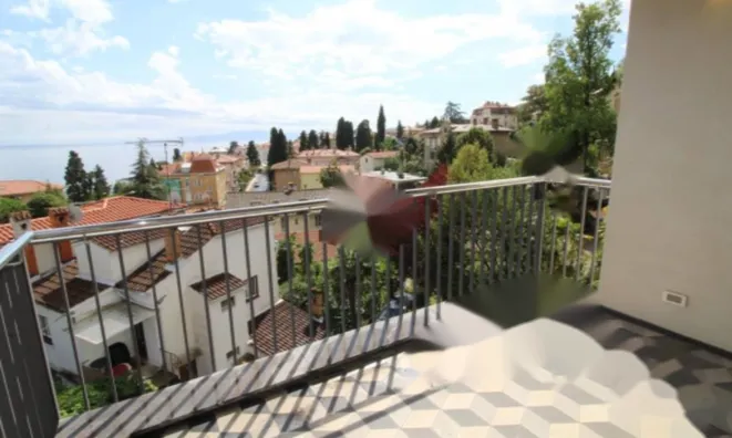 Недвижимость Трехкомнатная квартира в Центре: 1