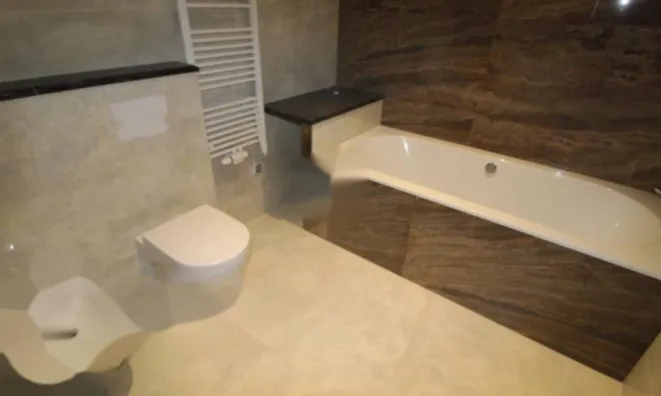 Недвижимость Трехкомнатная квартира в Центре: 9