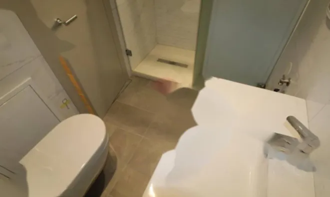 Недвижимость Трехкомнатная квартира в Центре: 12