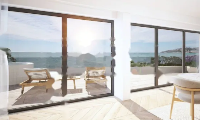 Недвижимость Трехкомнатная квартира в центре: 4