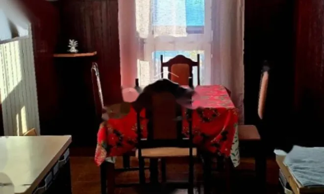 Недвижимость Двухкомнатная квартира в центре: 3