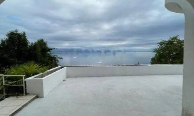 Недвижимость Четырехкомнатная квартира в центре Опатии: 1