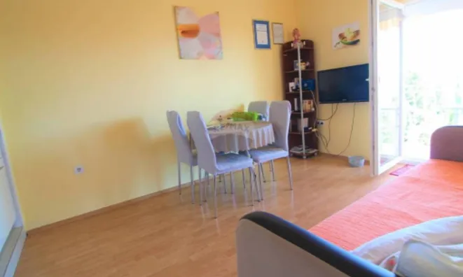 Недвижимость Многоквартирный дом Опатия: 6