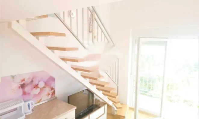 Недвижимость Многоквартирный дом Опатия: 36