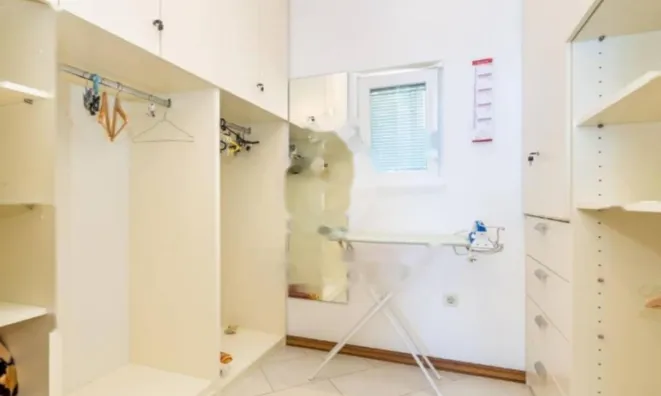 Недвижимость Четырехкомнатная квартира в центре Опатии: 28