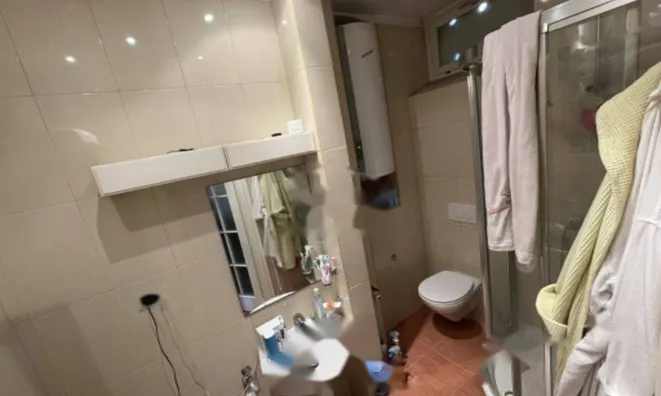 Недвижимость Трехкомнатная квартира в центре: 5