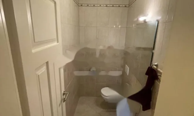 Недвижимость Трехкомнатная квартира в центре: 7