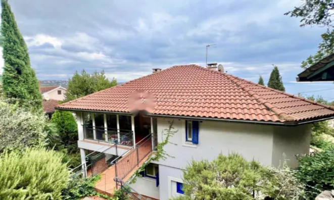 Недвижимость Частный дом Побри, Опатия: 25