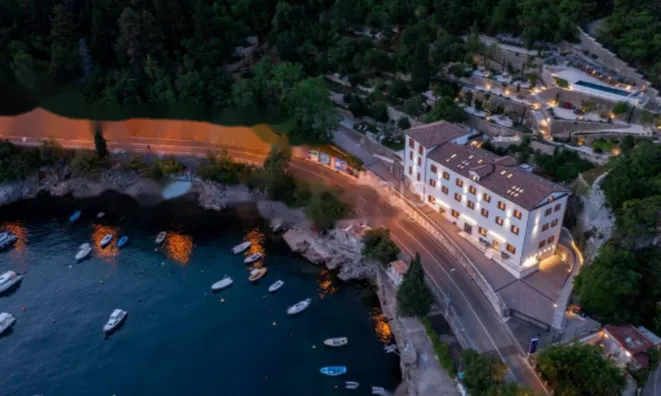 Недвижимость Четырехкомнатная квартира Волоско: 30