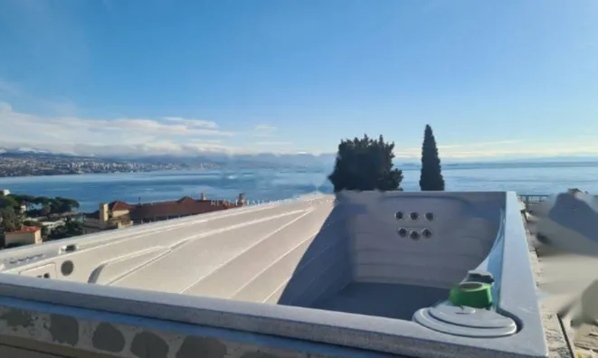 Недвижимость Четырехкомнатная квартира Центр: 19