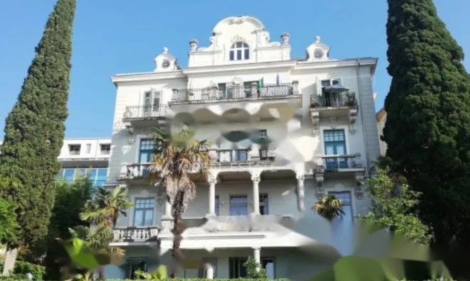 Недвижимость Четырёхкомнатная квартира, Центр, Опатия: 18