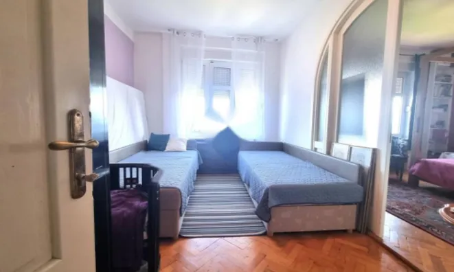 Недвижимость Четырехкомнатная квартира Центр: 14