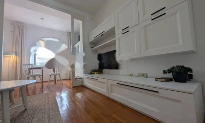 Недвижимость Двухкомнатная квартира Центр: 4