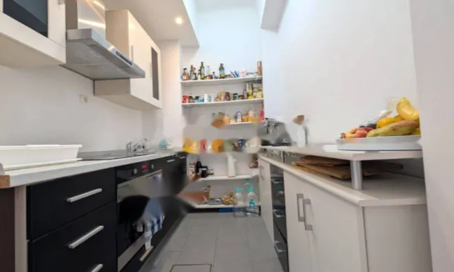 Недвижимость Двухкомнатная квартира Центр: 9