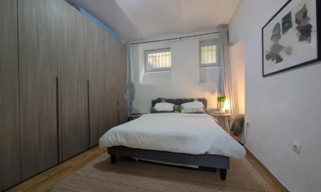 Недвижимость Двухкомнатная квартира Центр: 11