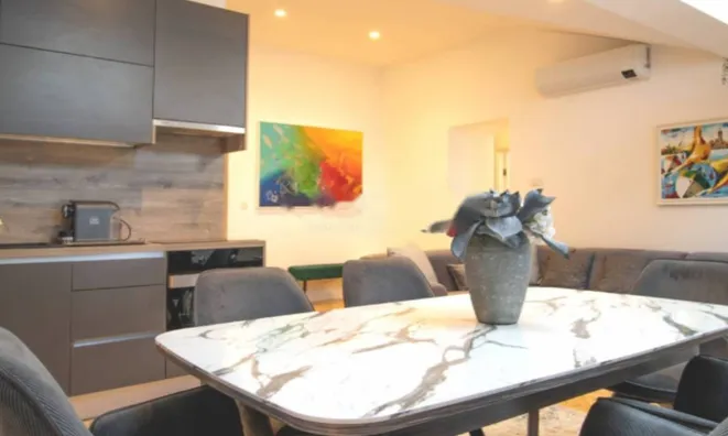 Недвижимость Трёхкомнатная квартира в центре Опатии: 8